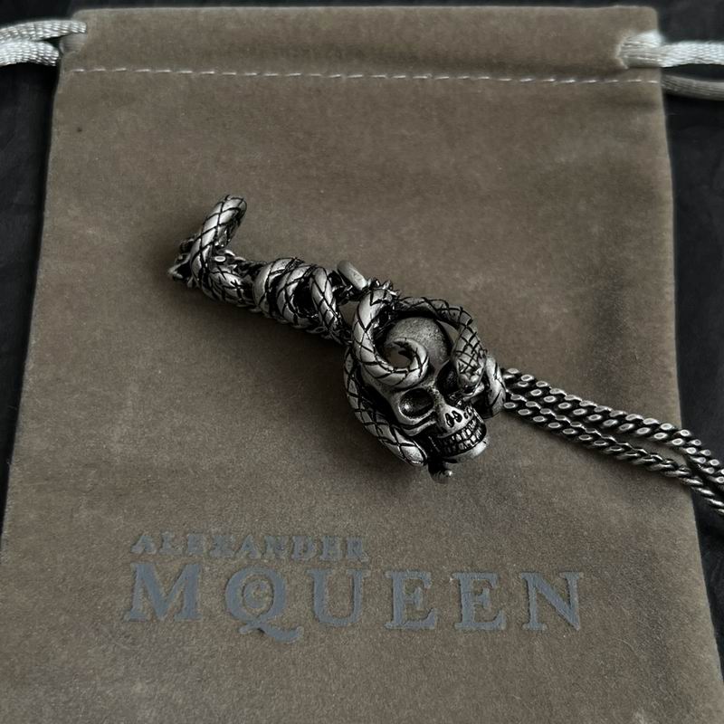 McQueen necklace 04yxh08